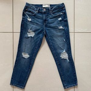 GARAGE Distressed Medium Wash Low Rise Straight Leg Ankle Jean | Size 03